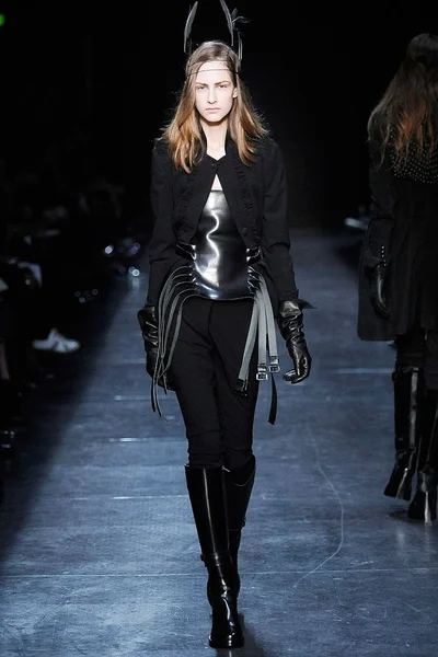 Look 33
